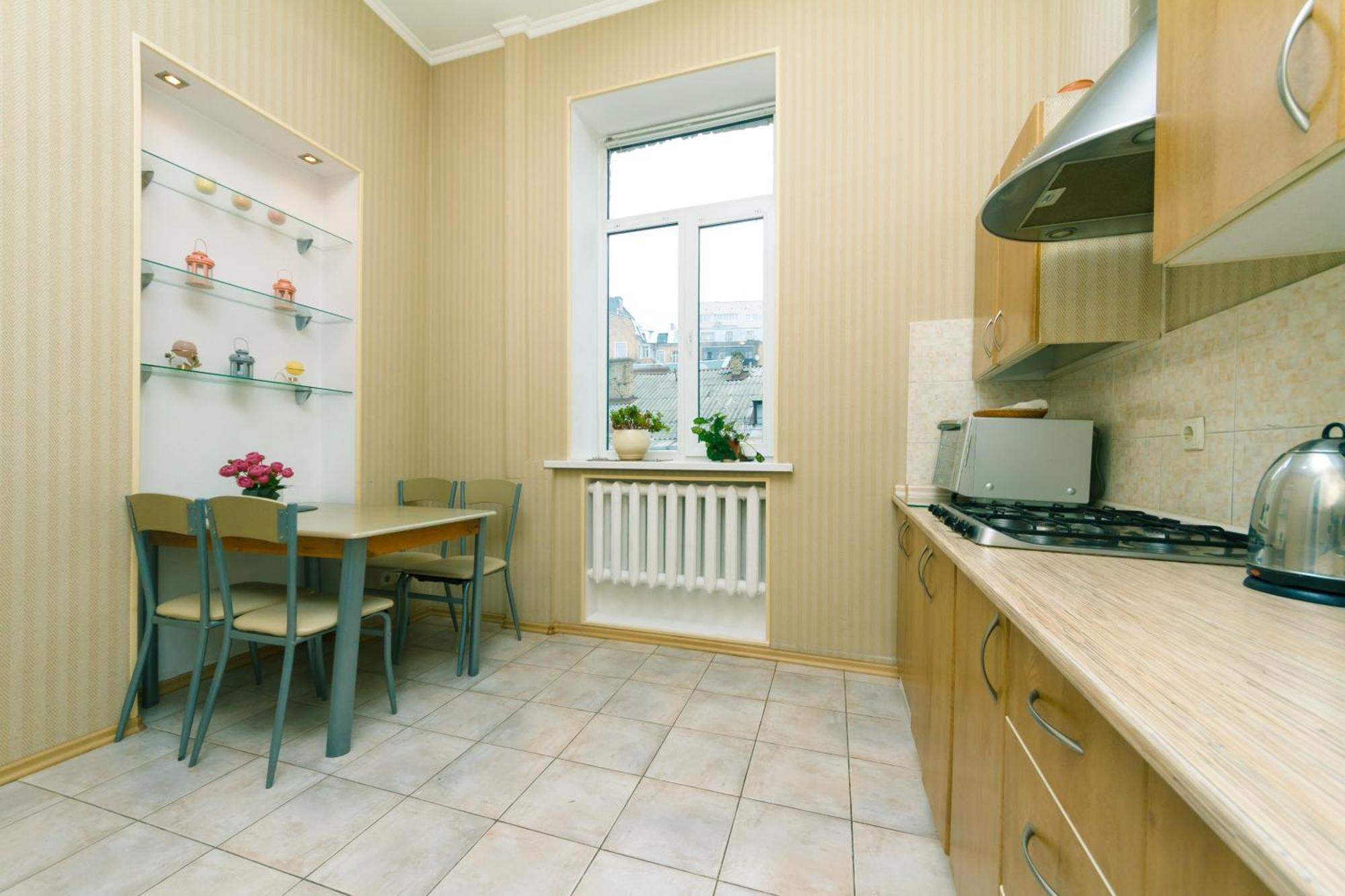 Apartment Baseina Khreschatyk Kyiv Exterior photo